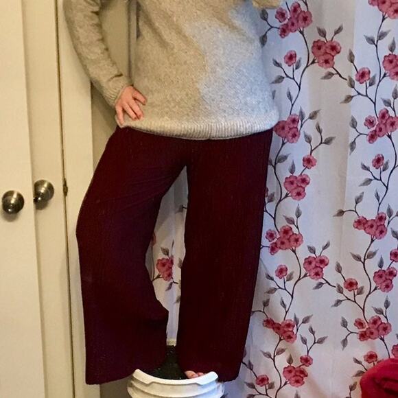 Women’s Gray Raw Hem Business Casual/Loungewear/Dress Pleated Pants- One Size - Picture 6 of 6